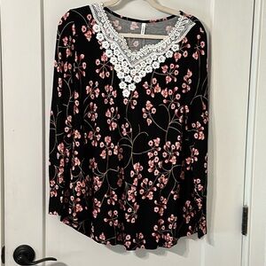 NWT Cathy black and pink floral top!
